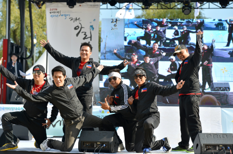 강원국제민속예술축전 필리핀 공연단 초청 공연